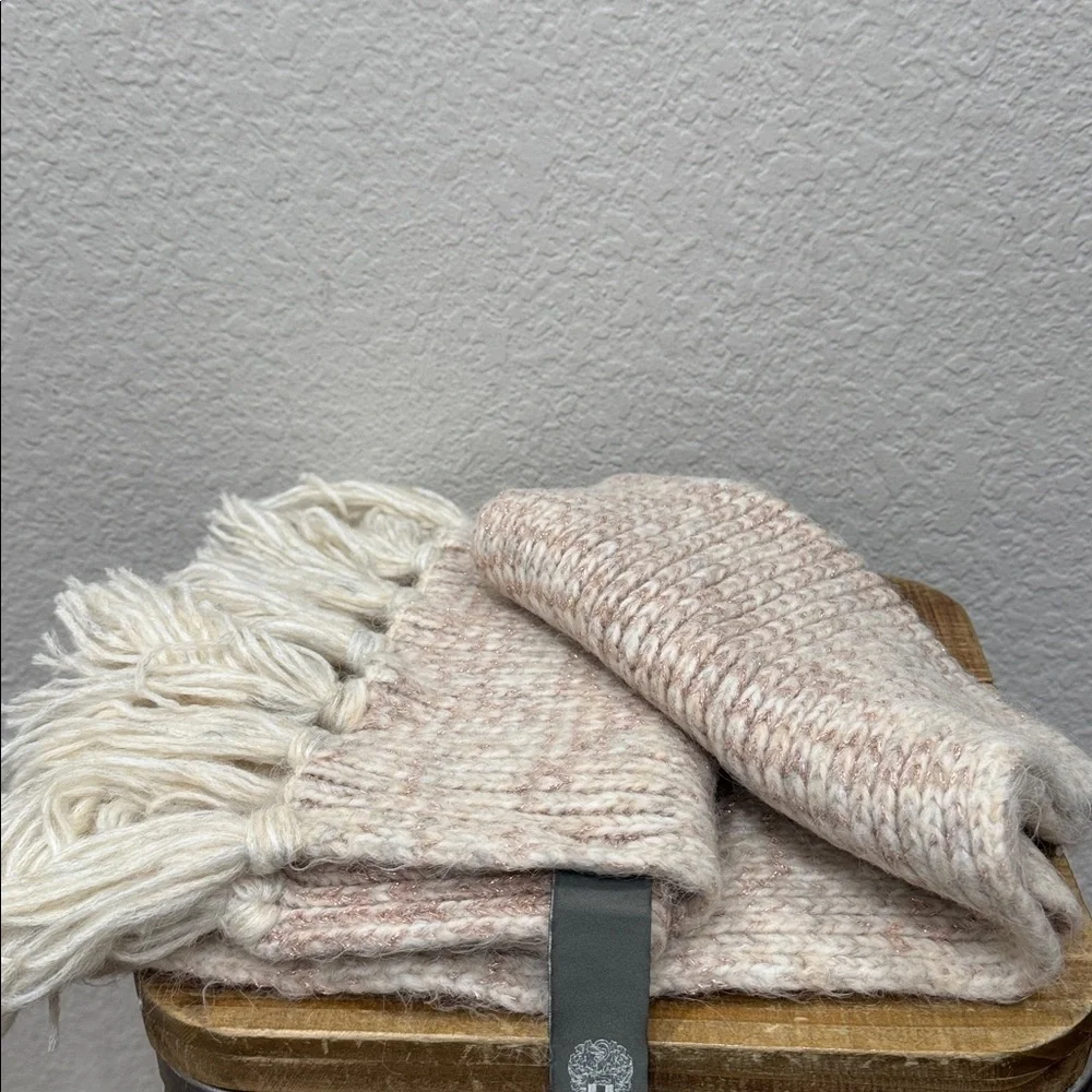 Vince Camuto Muffler Metallic Knit Scarf NEW